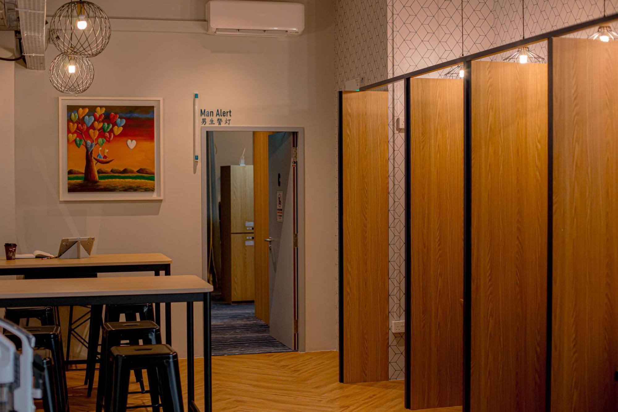 Hostel Bluewaters Female-only
